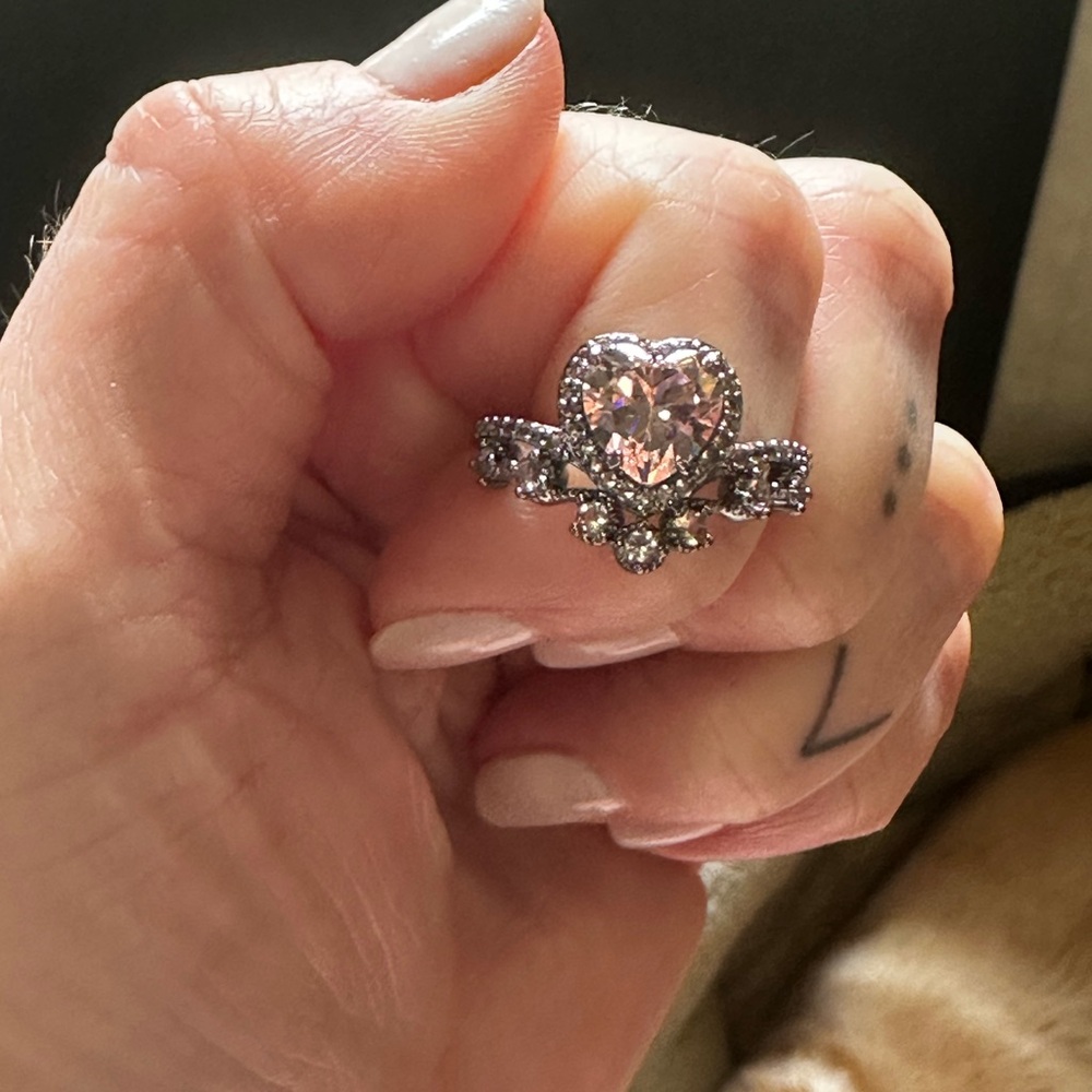 Hearts on Fire | BP | Size 8 | morganite | hematite plating